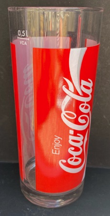 309019-4 € 4,50 coca cola glas rood wit D7,5 H 17,5 cm.jpeg